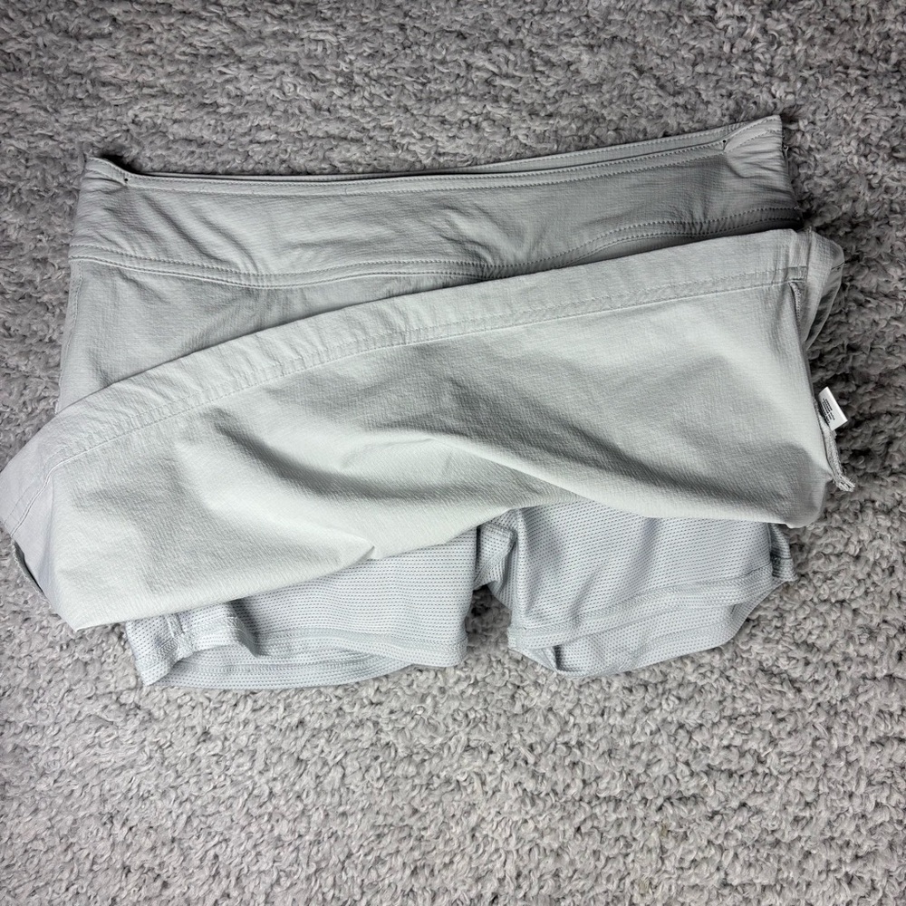 Athleta Skort Womens 4 Activewear Tennis Stretch Resort Trip Travel Gym Training - Picture 3 of 5